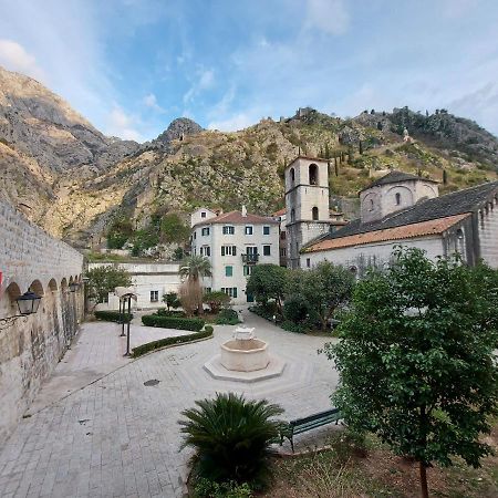 Ferienwohnung Old Town Kotor Square Exterior foto