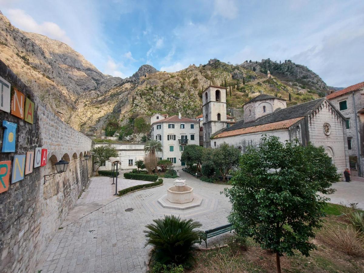 Ferienwohnung Old Town Kotor Square Exterior foto